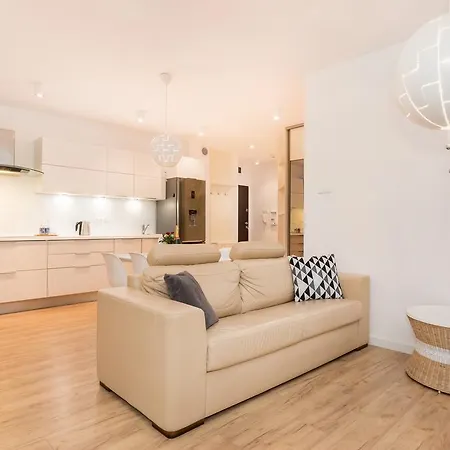 Jantar Luxury Design Polanki *
